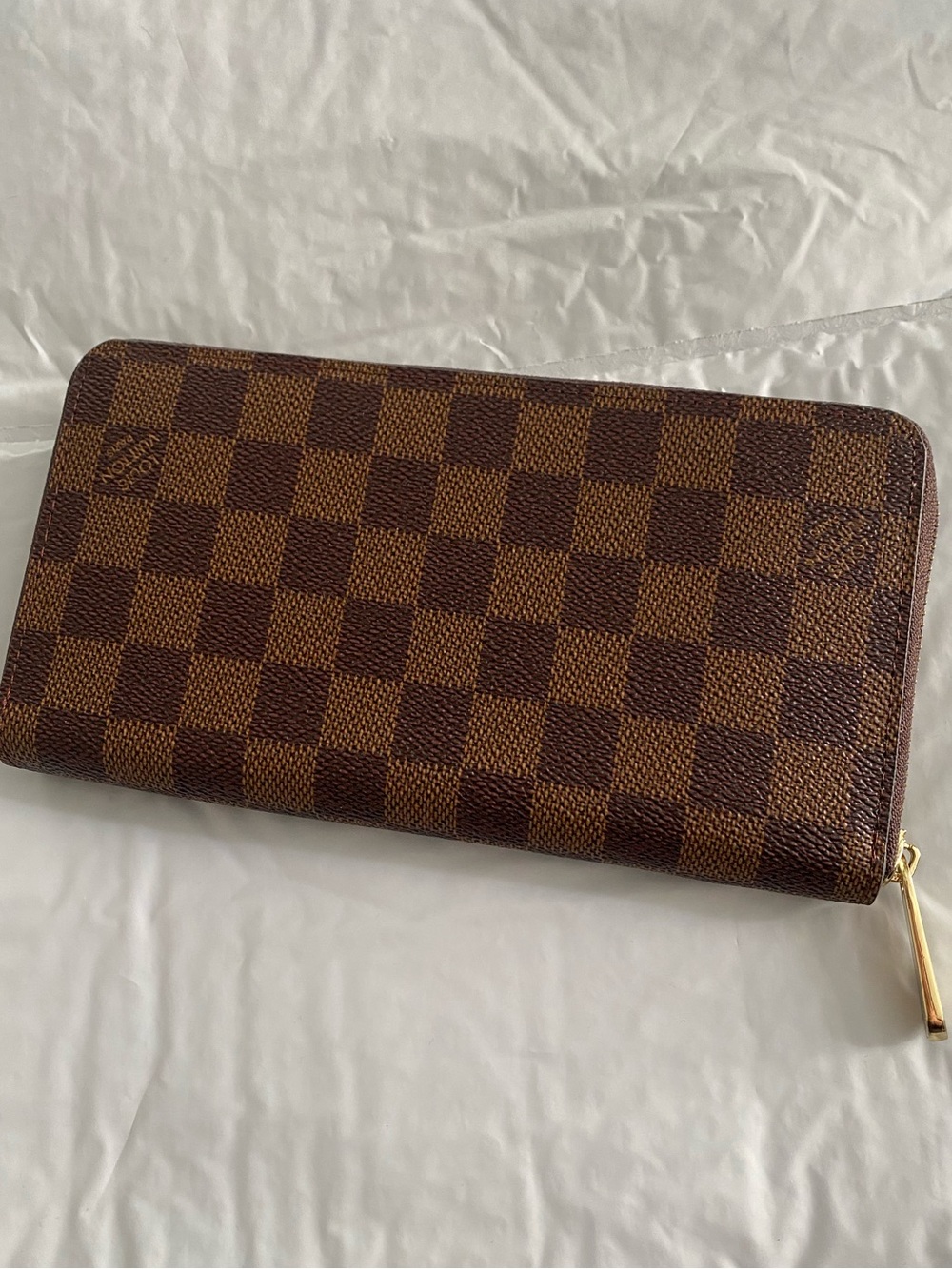 Checkered Wallet in Brown a Louis Vuitton look